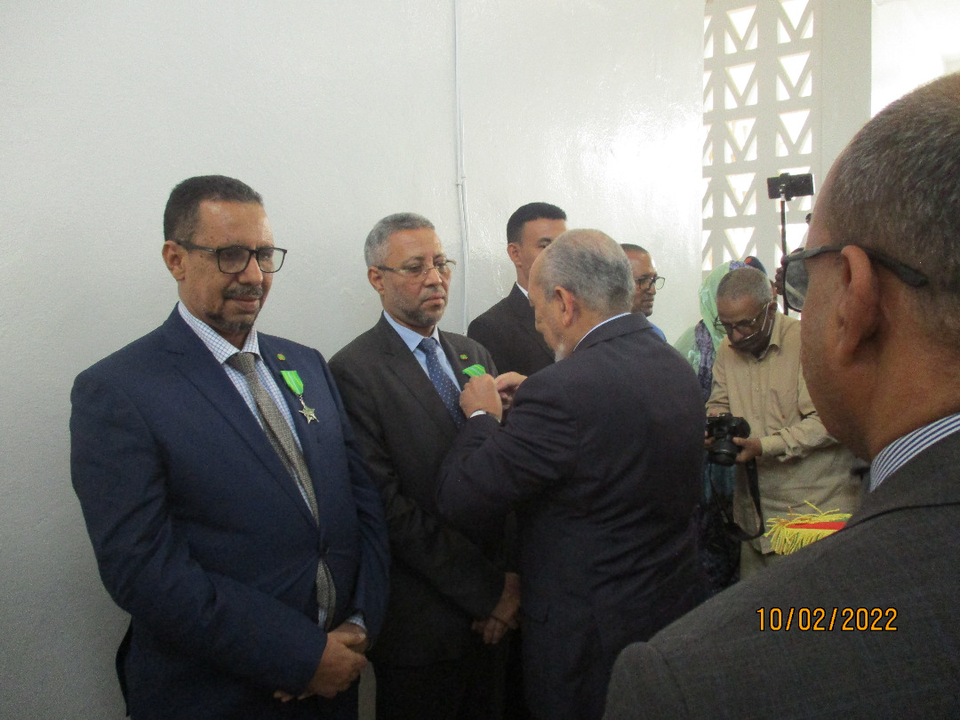 وزير العدل يوشح مجموعة من أطر وزارته(الأسماء)