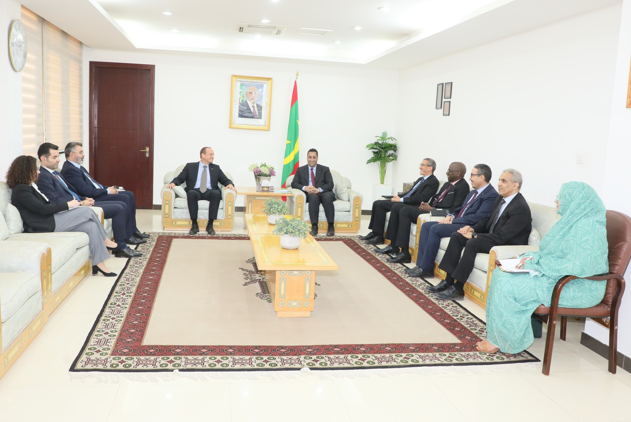 الوزير الأول ولد اجاي يلتقي ببعثة من صندوق النقد الدولي